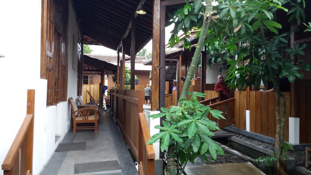 Ndalem Mj Homestay 日惹 外观 照片