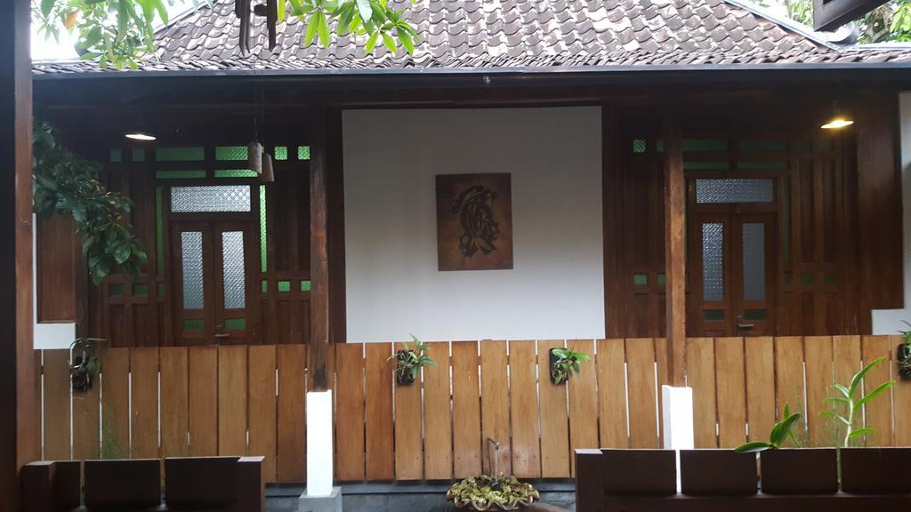 Ndalem Mj Homestay 日惹 外观 照片